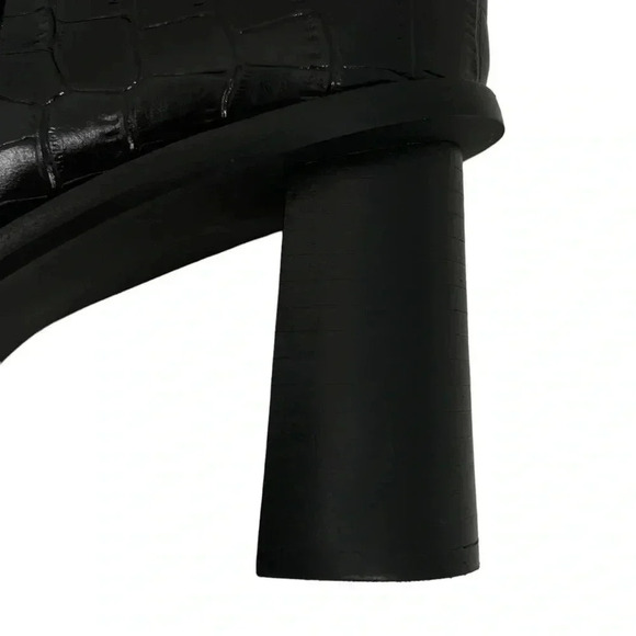 Gibson Latimer Vina Leather Croc Embossed
Square Toe Block Heel Ankle Boots 11 - Picture 8 of 11